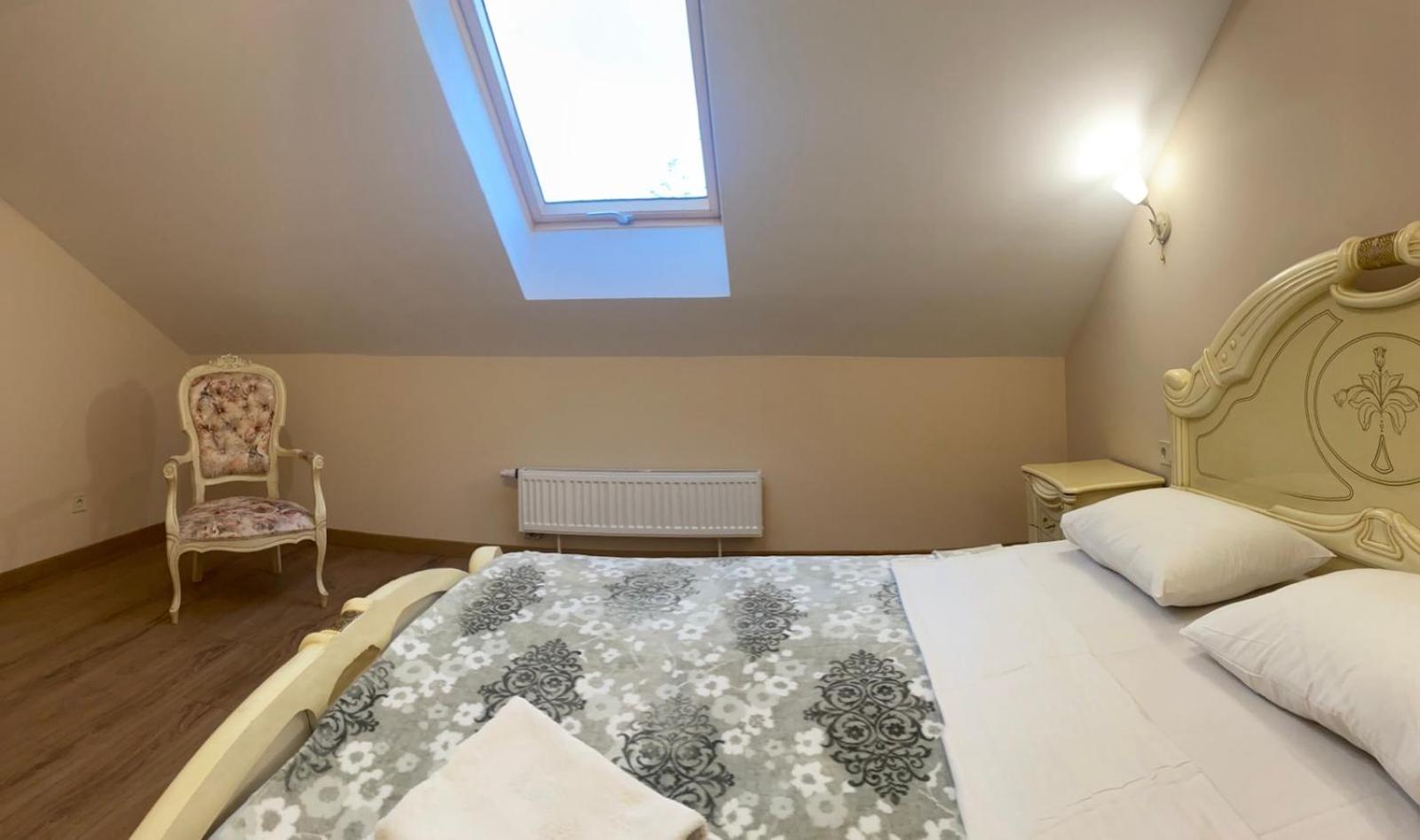 Apart Yaroslava Osmomysla 9 Square - City Center Lwów Zewnętrze zdjęcie