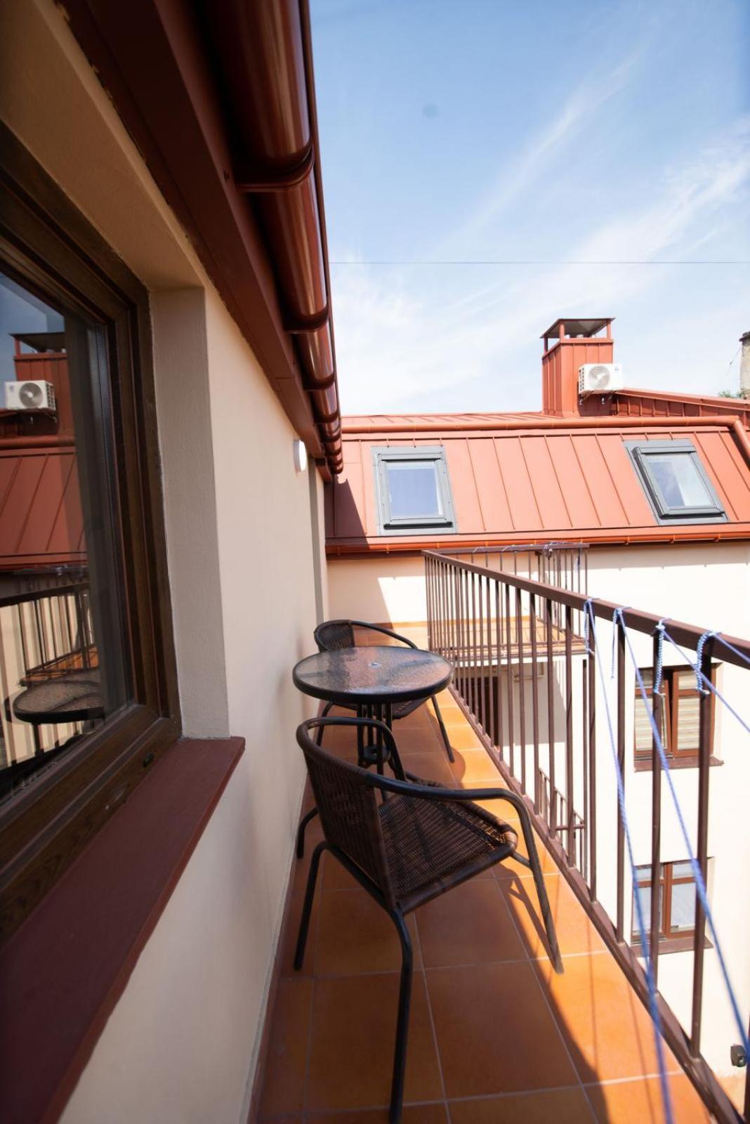 Apart Yaroslava Osmomysla 9 Square - City Center Lwów Zewnętrze zdjęcie