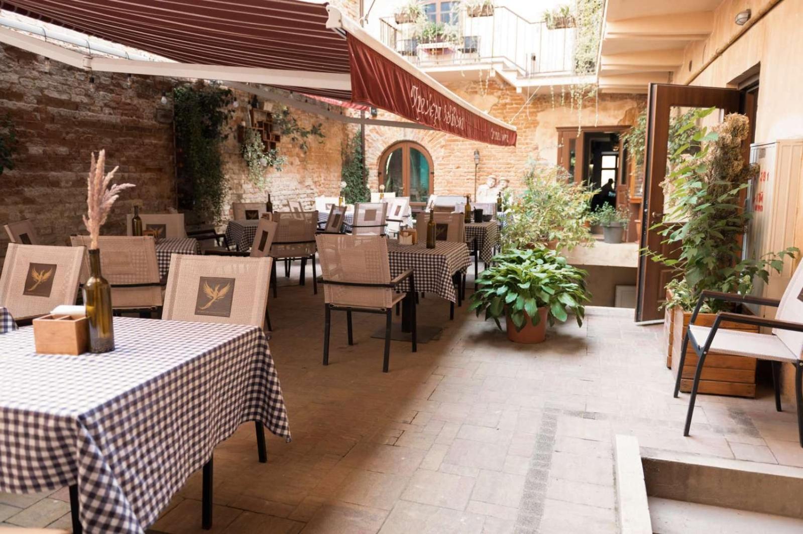Apart Yaroslava Osmomysla 9 Square - City Center Lwów Zewnętrze zdjęcie