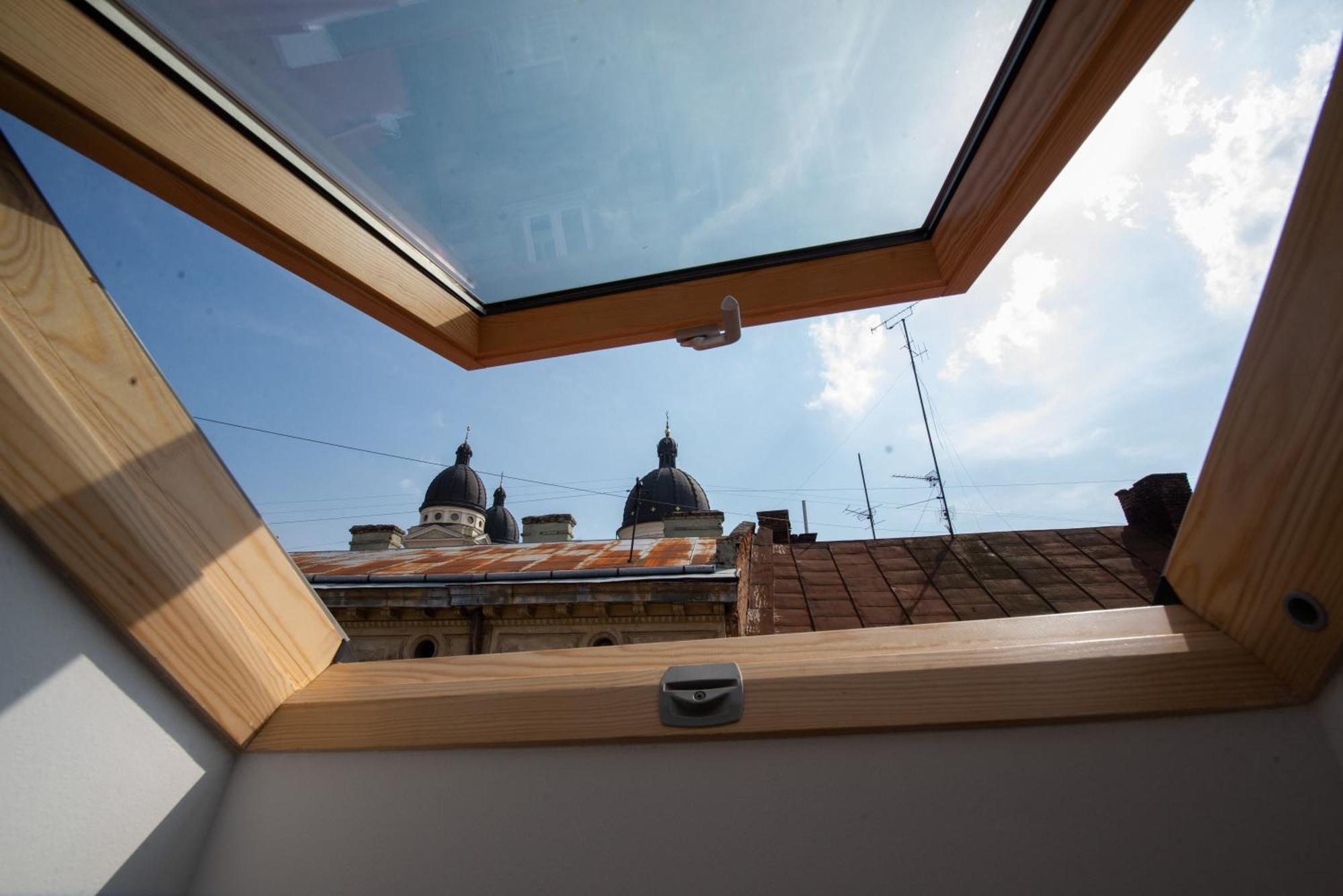 Apart Yaroslava Osmomysla 9 Square - City Center Lwów Zewnętrze zdjęcie