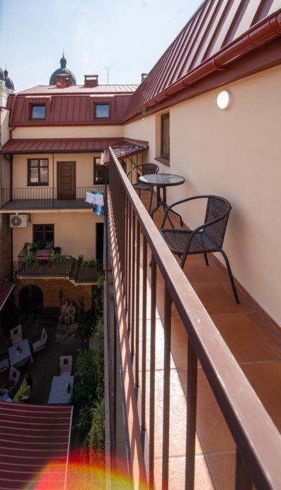 Apart Yaroslava Osmomysla 9 Square - City Center Lwów Zewnętrze zdjęcie