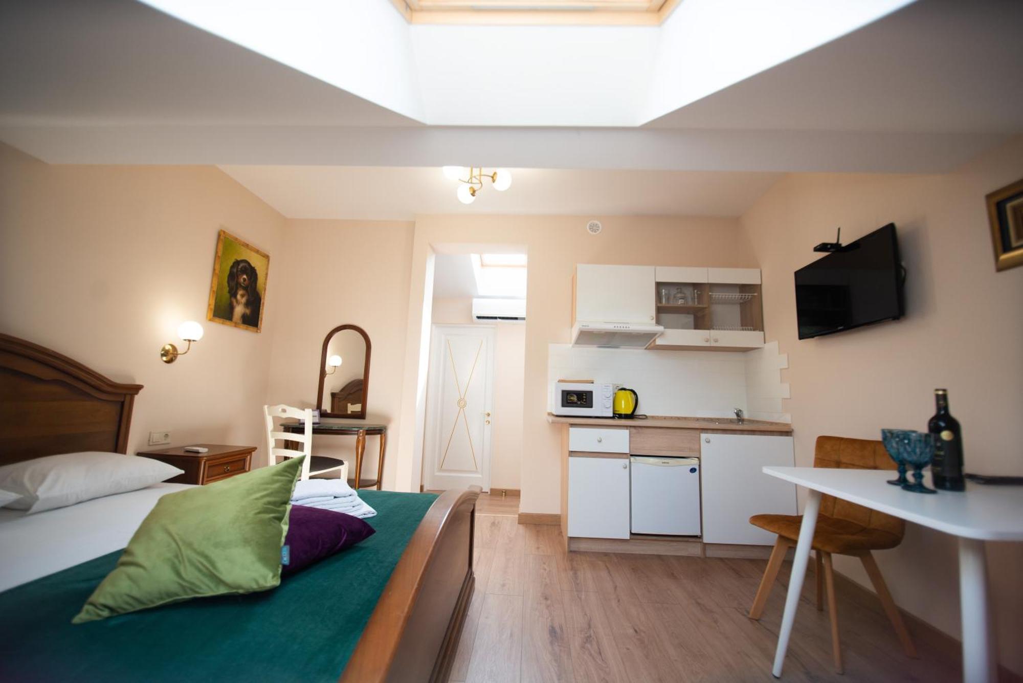 Apart Yaroslava Osmomysla 9 Square - City Center Lwów Pokój zdjęcie