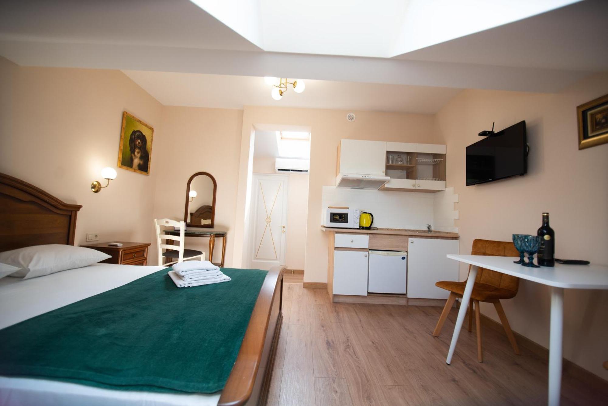 Apart Yaroslava Osmomysla 9 Square - City Center Lwów Pokój zdjęcie